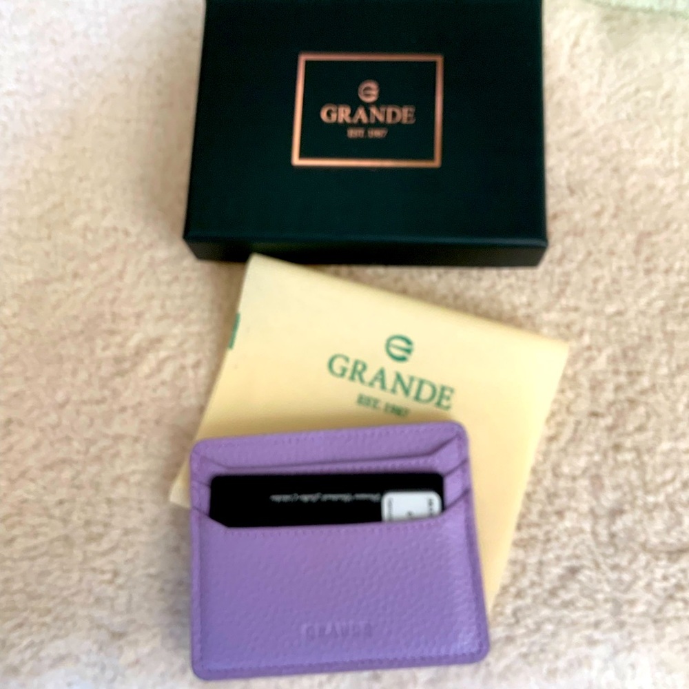 GRANDE 3633 BRAND LILAC LEATHER CARD HOLDER CASE WITH BOX AND DUST COVER